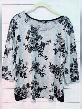 Mandee Super Soft Stretch Floral Print Knit  Top Black and Gray 🩶 Size XL